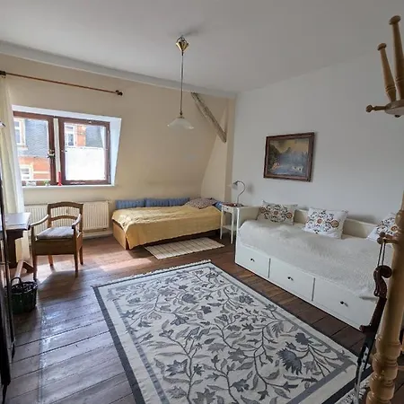 Apartment-mansardwohnung * מיטוויידה