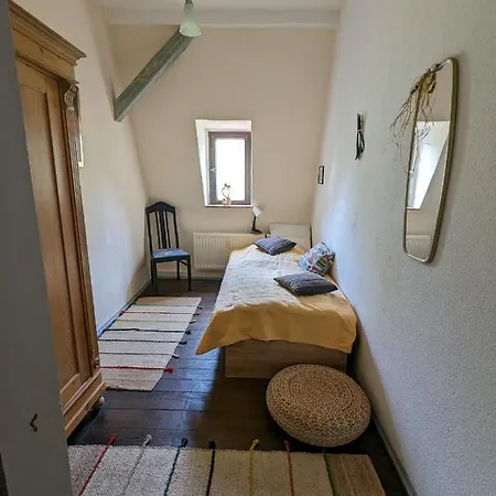 Apartment-mansardwohnung דירה *